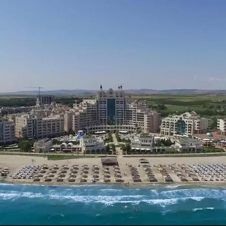 Апартамент Sunset Apartment,aluna