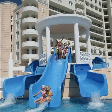 Sunset Apartment,aluna Апартамент *